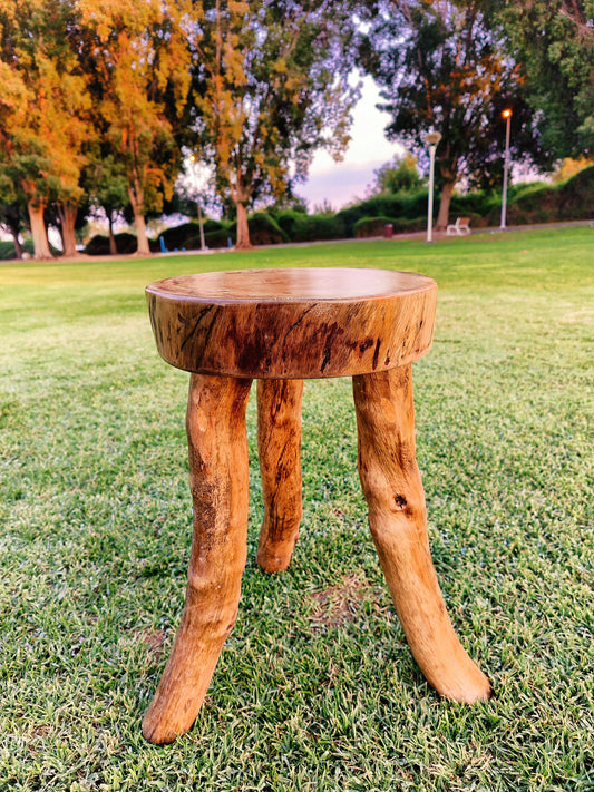 Round Patio Side Coffee Table, Weather Resistant Beauty for Your Outdoor Space.