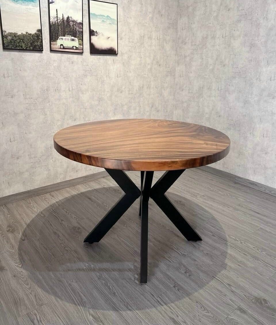 Live Edge Walnut/Saman Solid Wooden Dining Table Featuring Metal Legs: Elevate Your Room's Aesthetic with Elegant Rustic Style Furniture