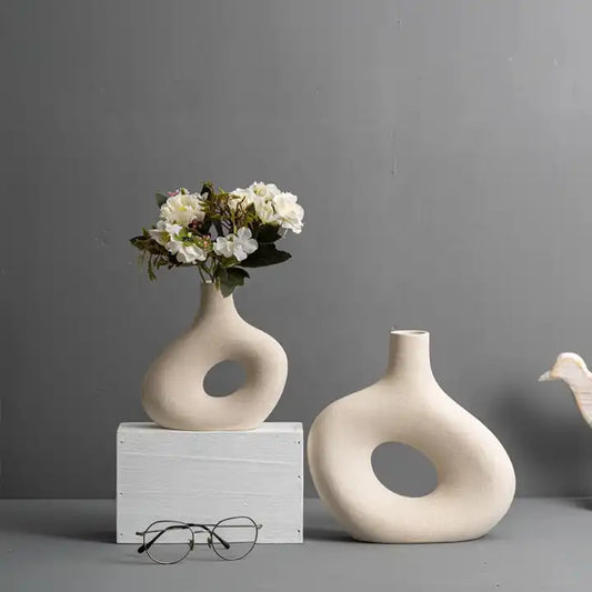 Hollow Shaped Ceramic Vase for Stylish Flower Arrangements