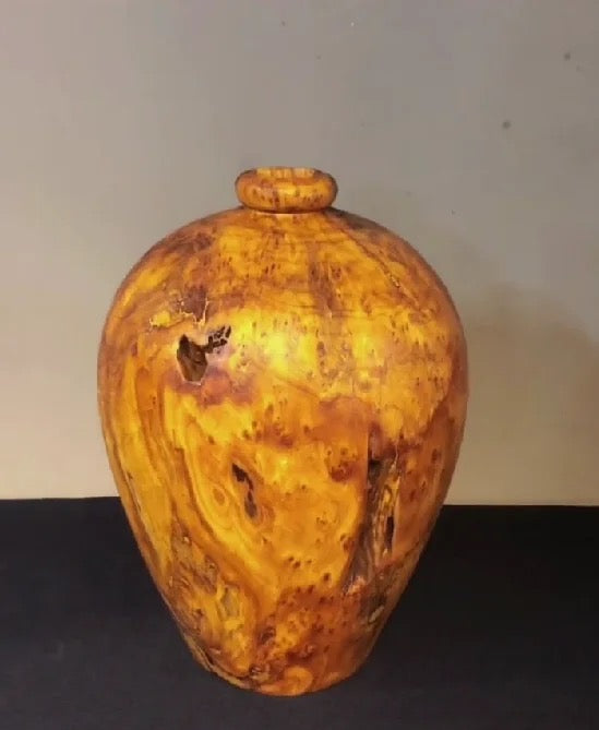 Handcrafted Elegance: Custom Folk Wood Art Burl Wood Vase for Rustic Floral Arrangements and Decor