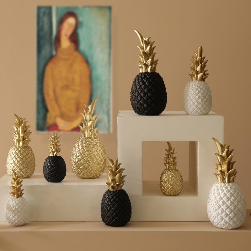 Golden Pineapple Sculpture, Creative Resin Ornament for Stylish Home Decor in Living Rooms and TV Cabinets.