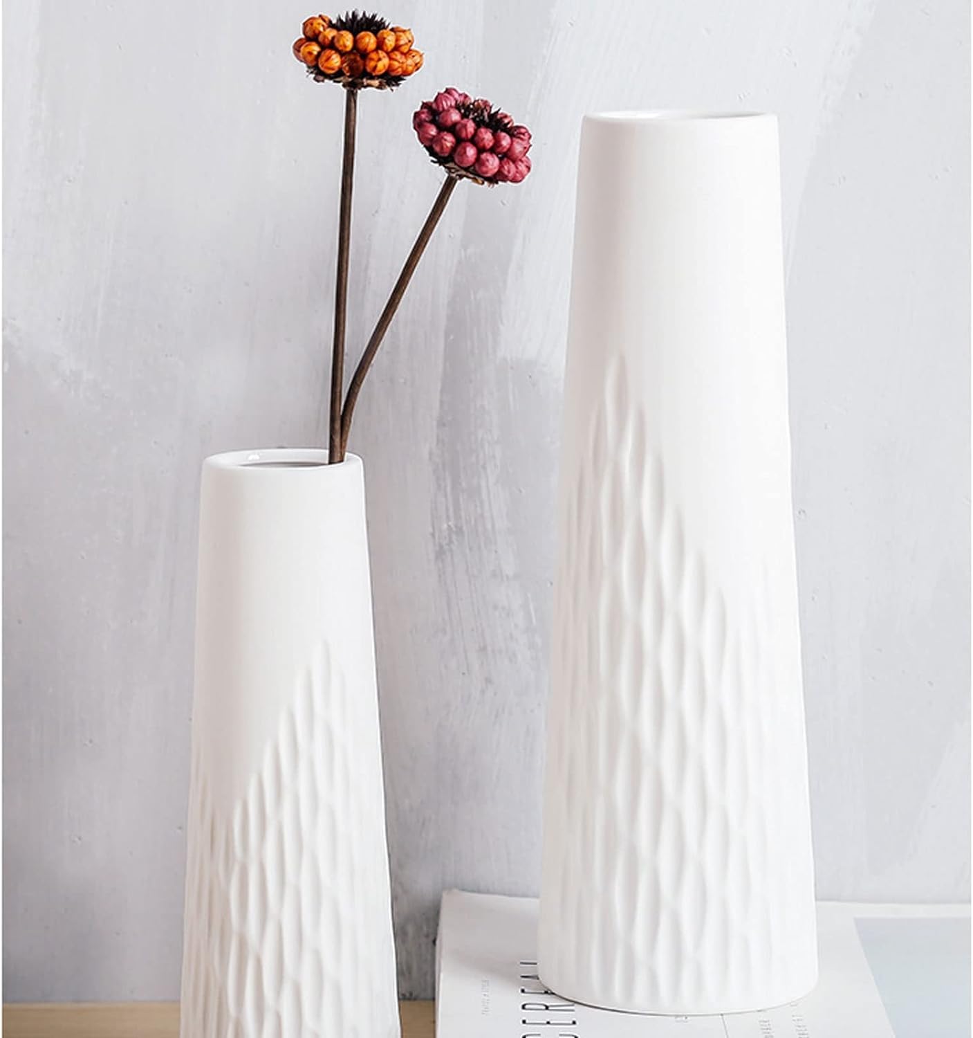 Modern Ceramic  Flower Vase,  one Simple Elegance for Home and Office Decor, Perfect for Indoor Spaces.