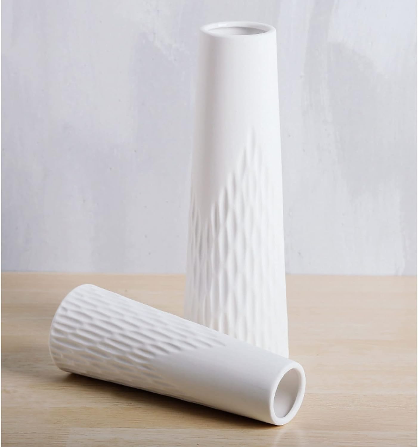 Modern Ceramic  Flower Vase,  one Simple Elegance for Home and Office Decor, Perfect for Indoor Spaces.